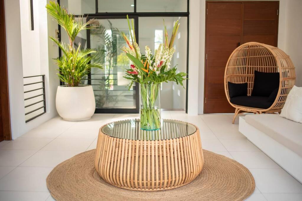 Nika Indi - 2 Bedroom Villa With Pool At Sanur Beach Exterior photo